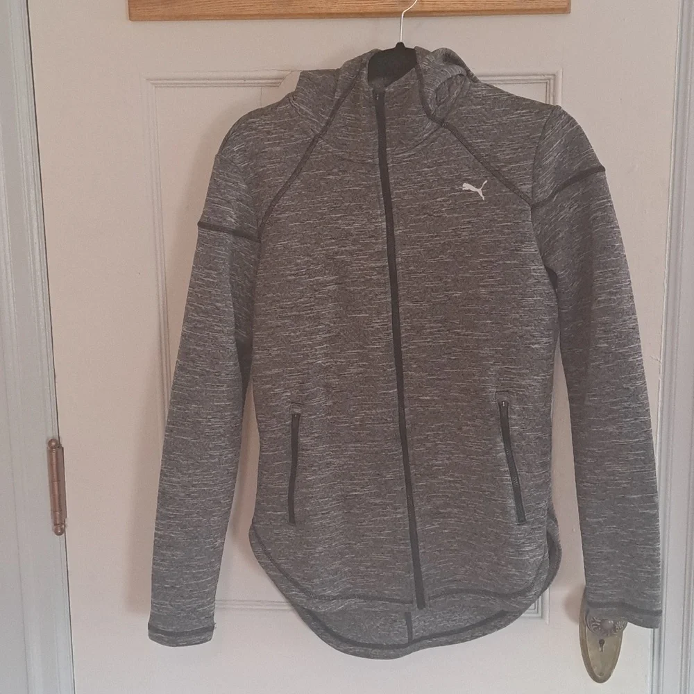 Gray Puma zip up hoodie with zip pockets - Picture 2 of 5